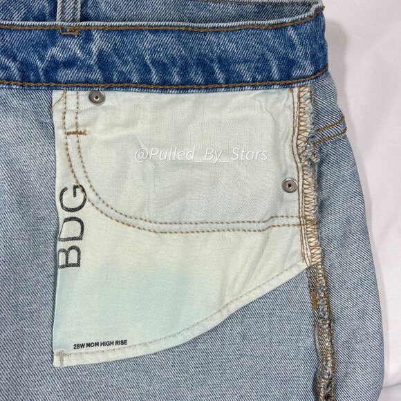 BDG Urban Outfitters 28W Mom High-Rise Blue Jean Shorts Good Used Condition - Picture 13 of 15